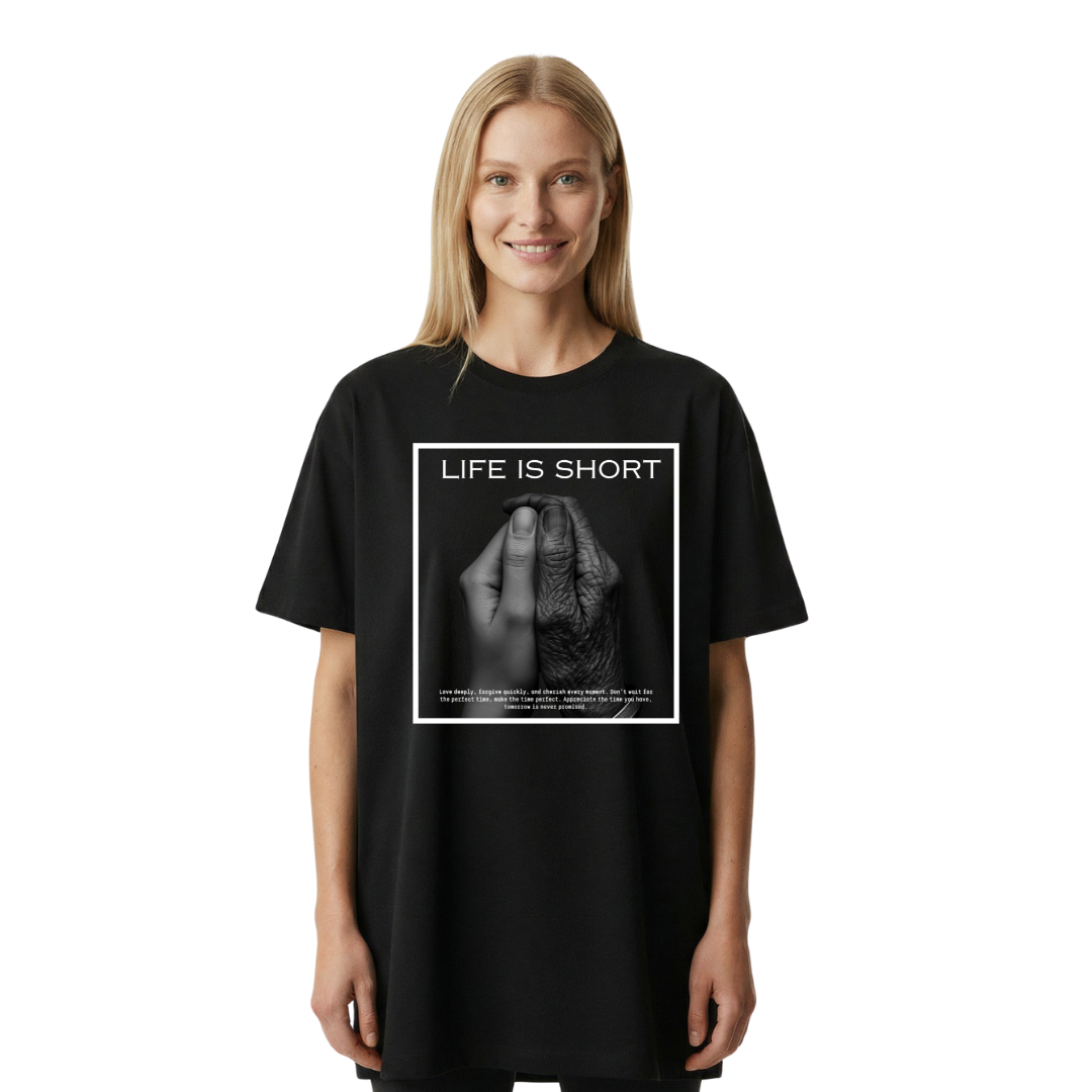 LIFE IS SHORT - Oversized Shirt